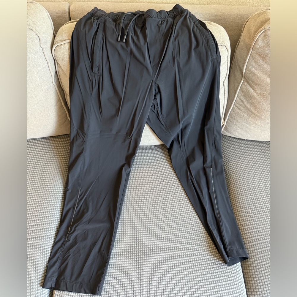Lululemon workout pants